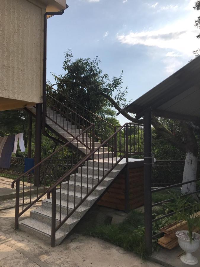 Guest House Evkalipt Ochamchira Εξωτερικό φωτογραφία